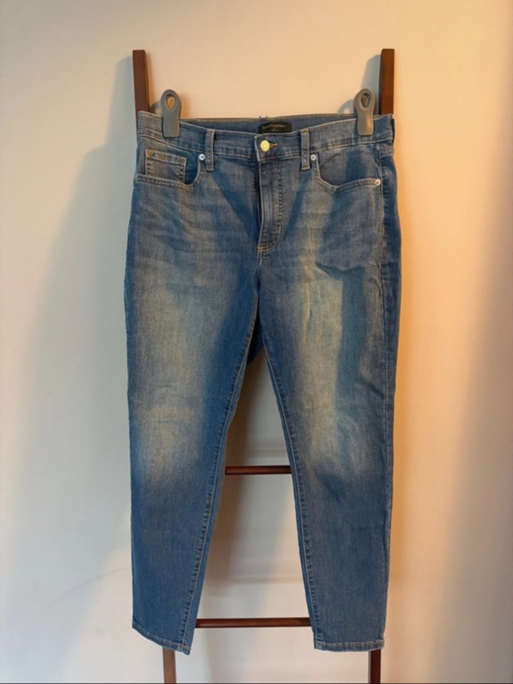 Banana Republic Medium Blue Cropped Jeans